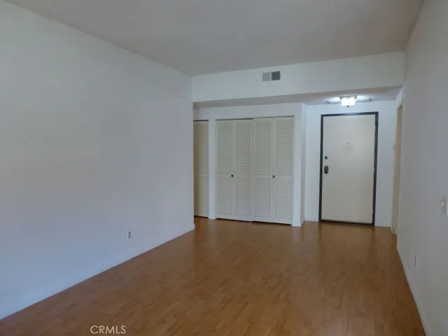 $529,900 | 17914 West Magnolia Boulevard, Unit 127, Encino, CA 91316