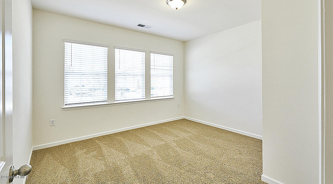 316 Frida Road New Bern, NC 28560 - Photo 3 of 22 DSC09146_web
