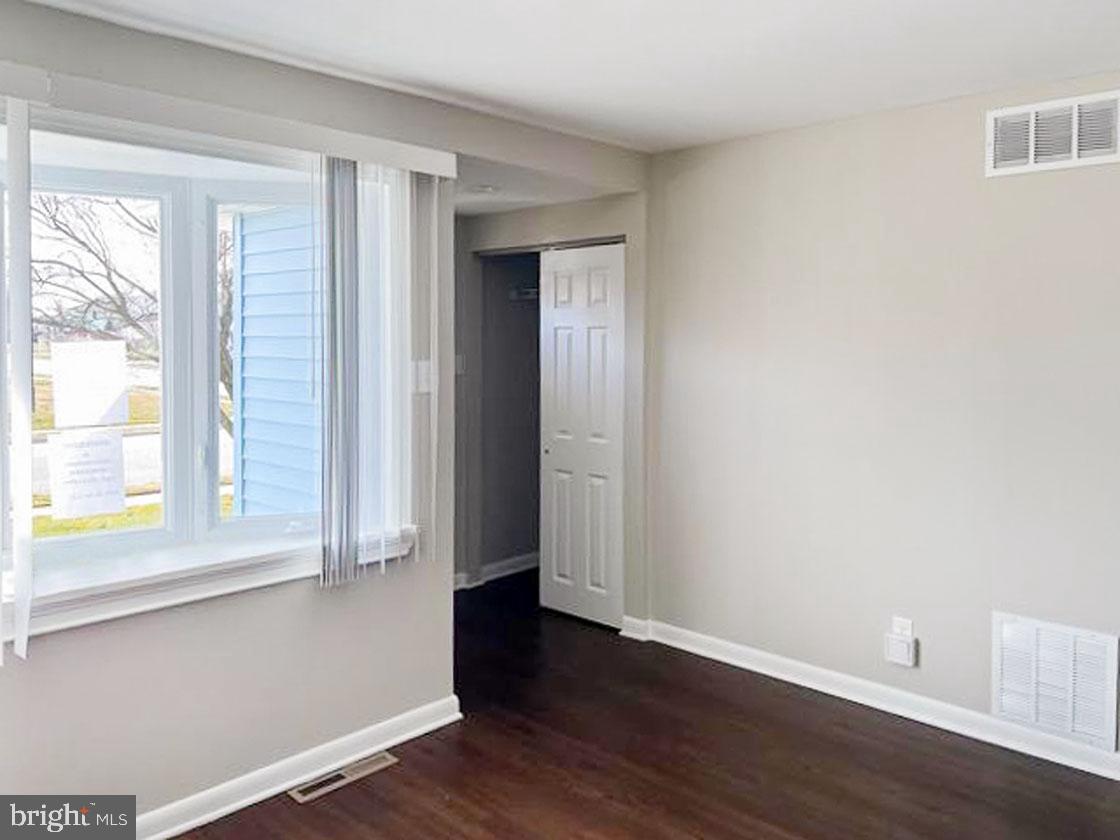 560 Hamilton Road Wenonah, NJ 08090 - Photo 3 of 16 Gallery Image 3