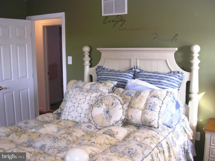 529 Tansboro Road Berlin, NJ 08009 - Photo 15 of 25 Bedroom