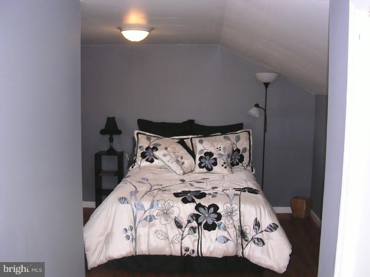 529 Tansboro Road Berlin, NJ 08009 - Photo 17 of 25 Bedroom