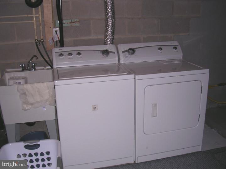 529 Tansboro Road Berlin, NJ 08009 - Photo 21 of 25 Laundry Room