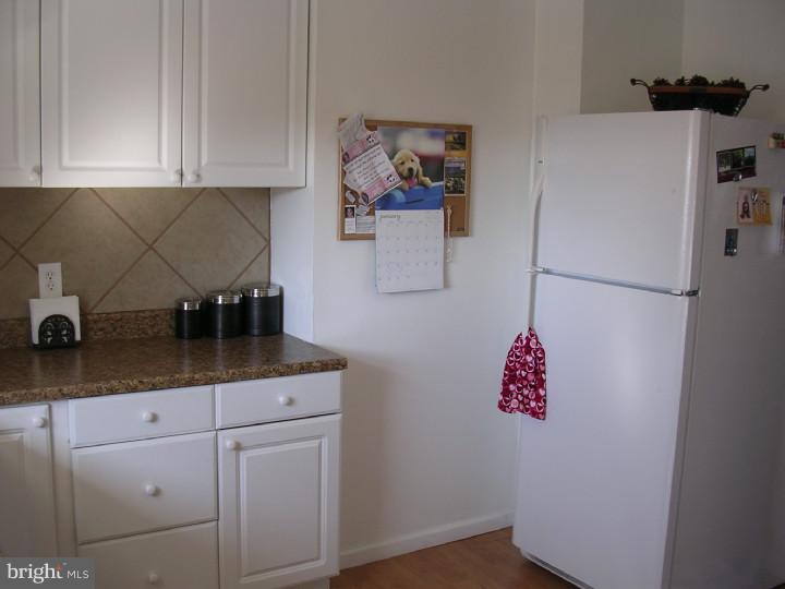 529 Tansboro Road Berlin, NJ 08009 - Photo 4 of 25 Kitchen