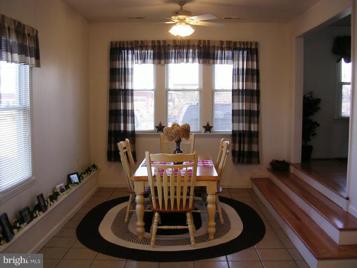 529 Tansboro Road Berlin, NJ 08009 - Photo 6 of 25 Dining Room