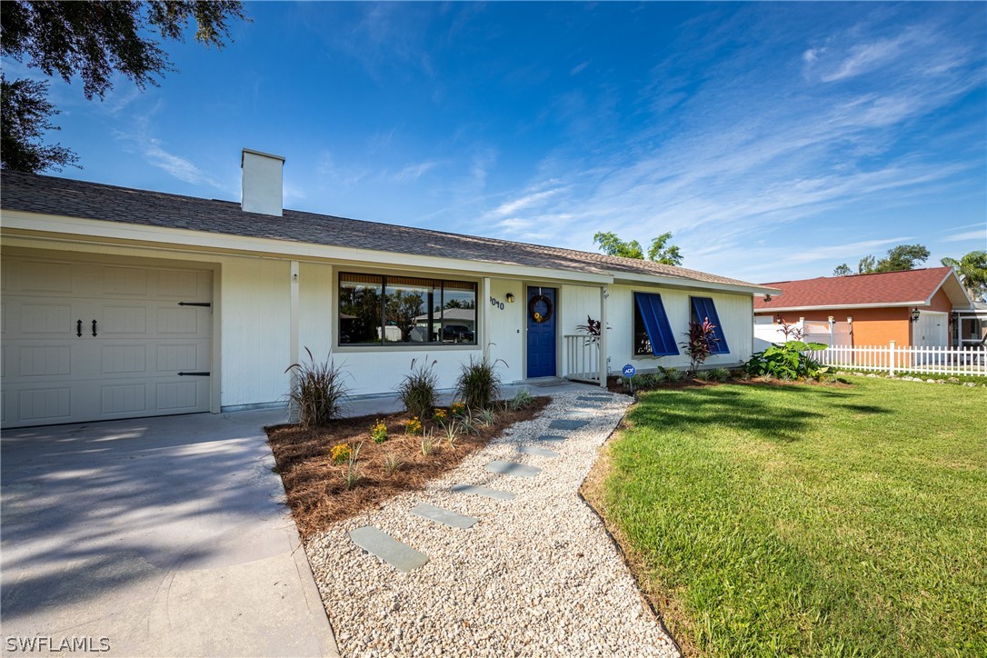 9040 Pomelo Road West Fort Myers, FL 33967 - Photo 1 of 35 Gallery Image 1