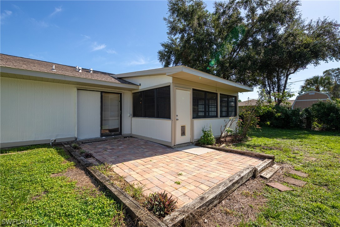 9040 Pomelo Road West Fort Myers, FL 33967 - Photo 6 of 35 Gallery Image 6