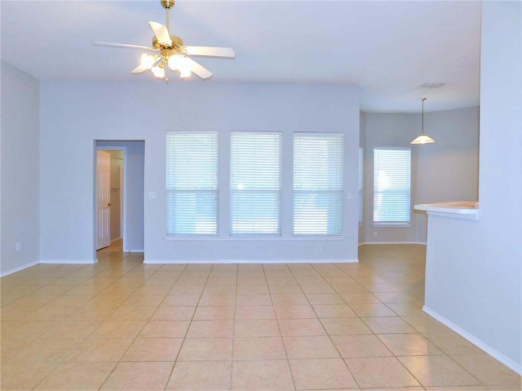 3721 Calvert Lane Denton, TX 76208 - Photo 7 of 27