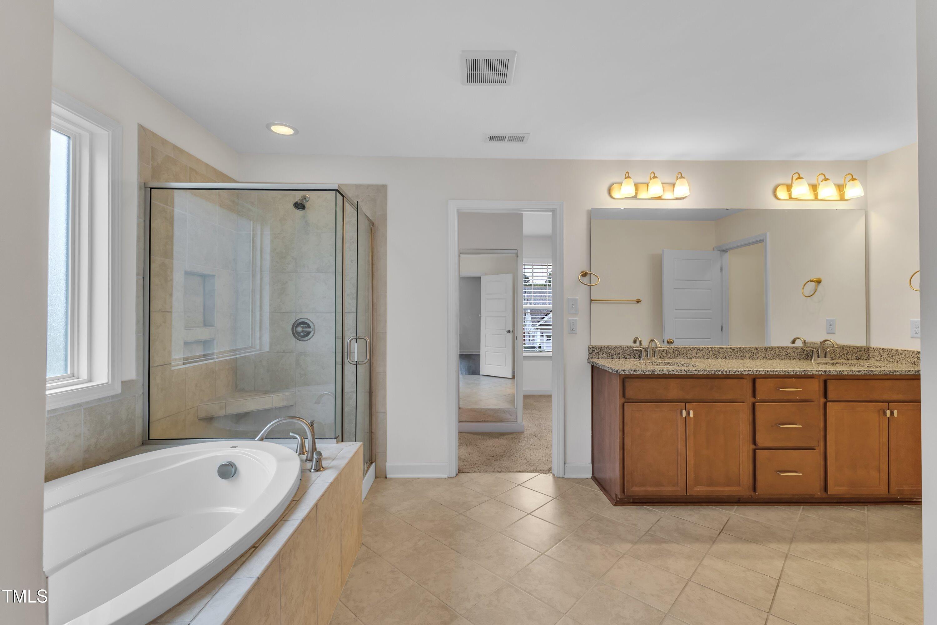 3449 South Beaver Lane Raleigh, NC 27604 - Photo 32 of 52 Primary Bath