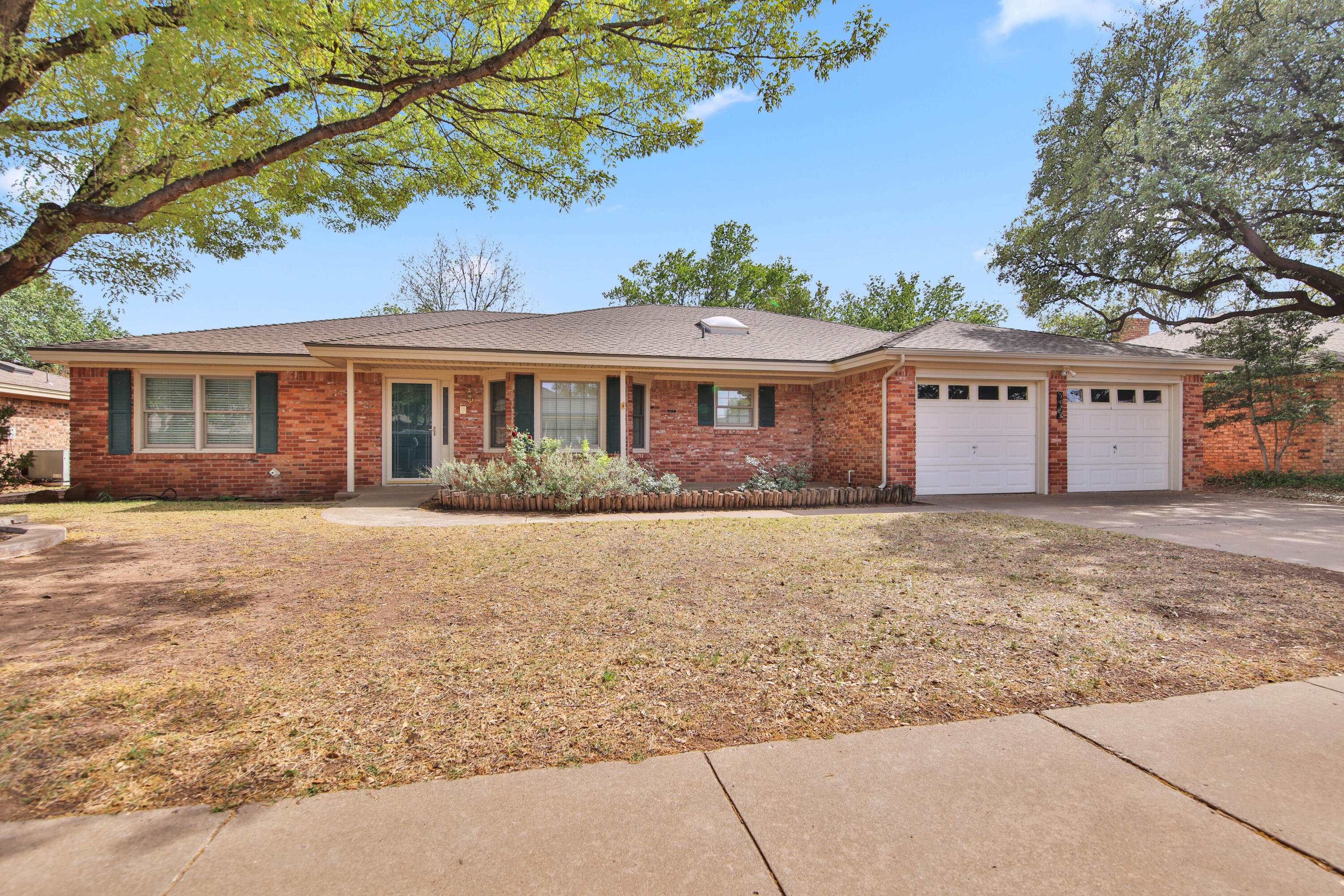 5423 78th Street Lubbock, TX 79424 - Photo 2 of 42 Front of Home