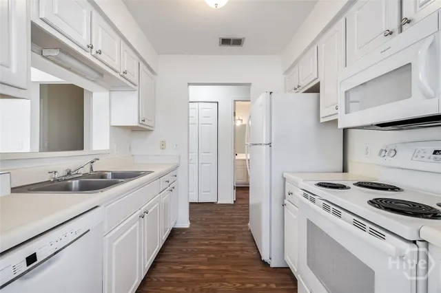 $220,000 | 12300 Apache Avenue, Unit 704, Savannah, GA 31419