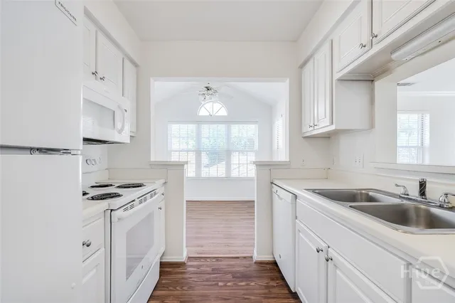 $220,000 | 12300 Apache Avenue, Unit 704, Savannah, GA 31419