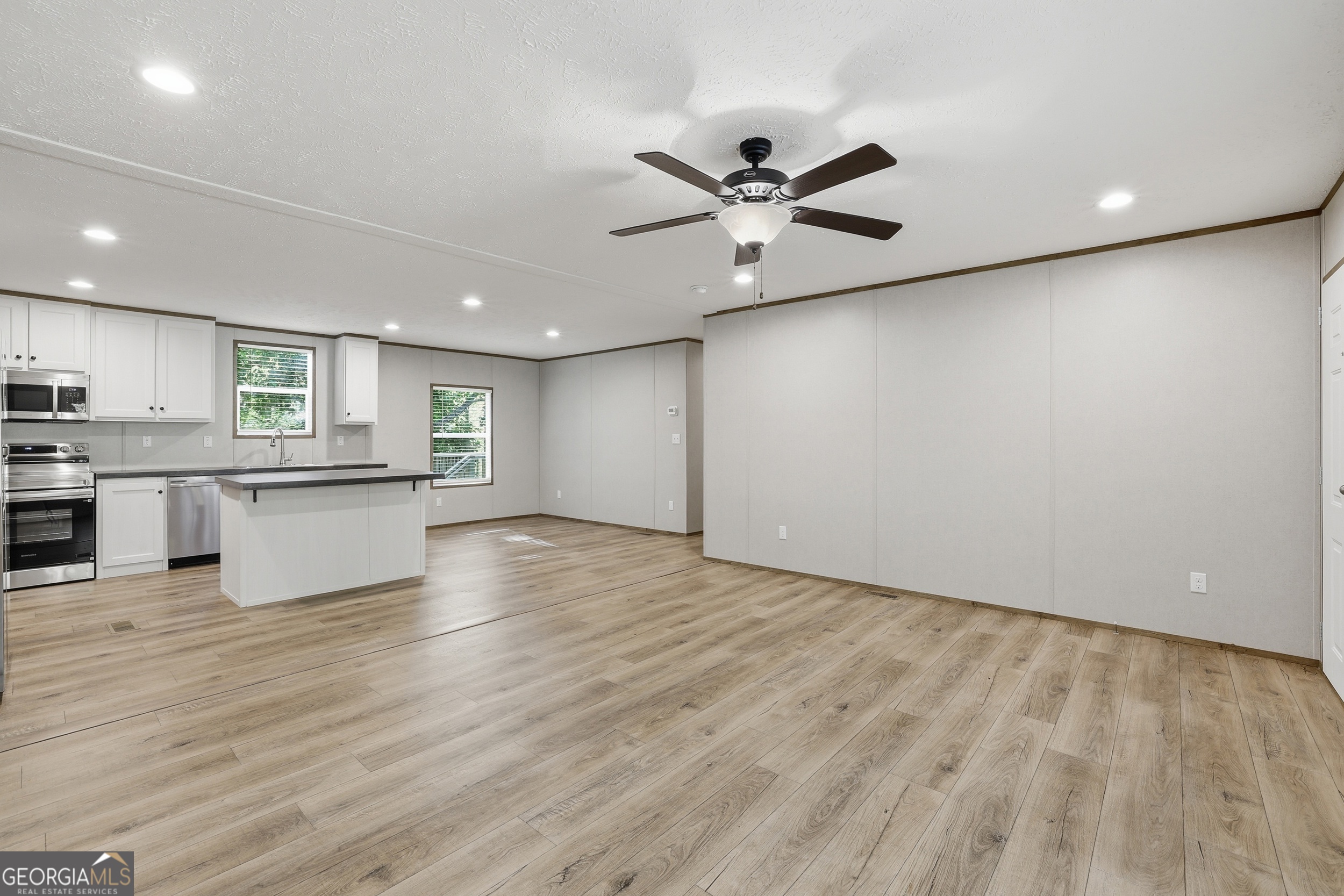 466 Cherry Circle Cornelia, GA 30531 - Photo 4 of 27