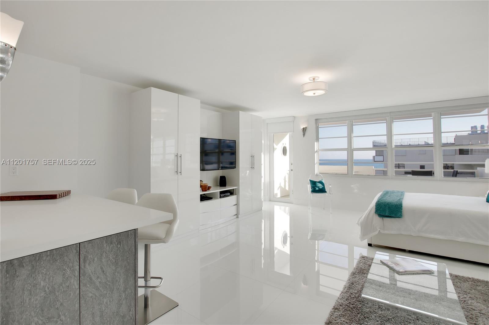 100 Lincoln Road, Unit 940 Miami Beach, FL 33139 - Photo 21 of 29