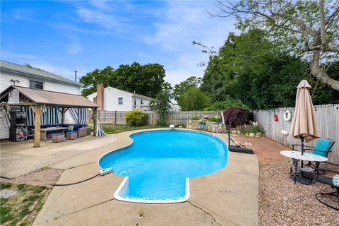 $475,000 | 265 Asylum Road, Warwick, RI 02886