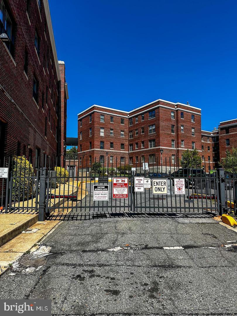 80 New York Avenue Northwest, Unit 402 Washington, DC 20001 - Photo 31 of 34