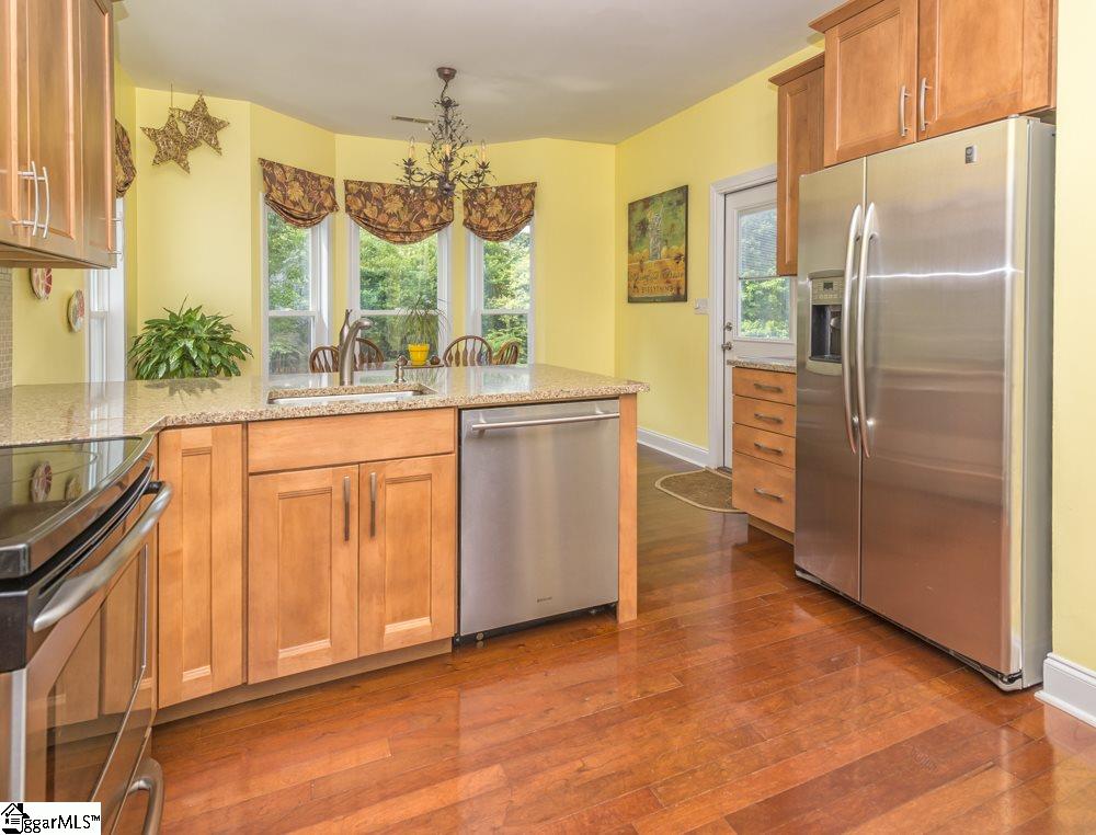 11 Summer Hill Road Simpsonville, SC 29681 - Photo 11 of 36 Gallery Image 11