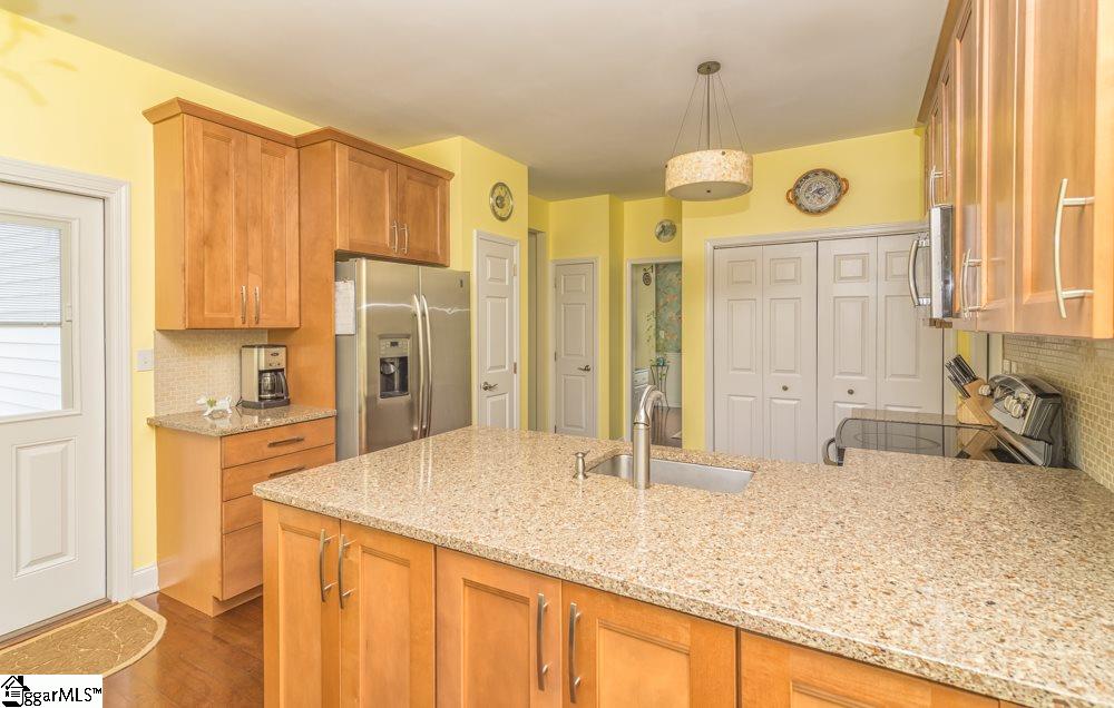 11 Summer Hill Road Simpsonville, SC 29681 - Photo 10 of 36 Gallery Image 10