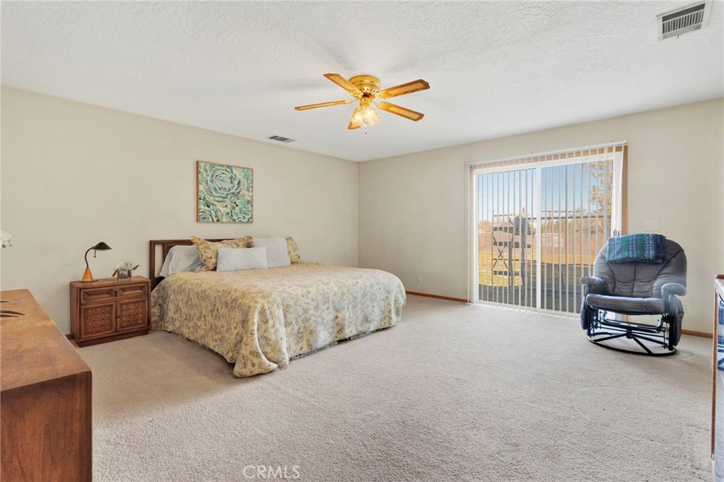 11062 Hollister Road Oak Hills, CA 92344 - Photo 27 of 69