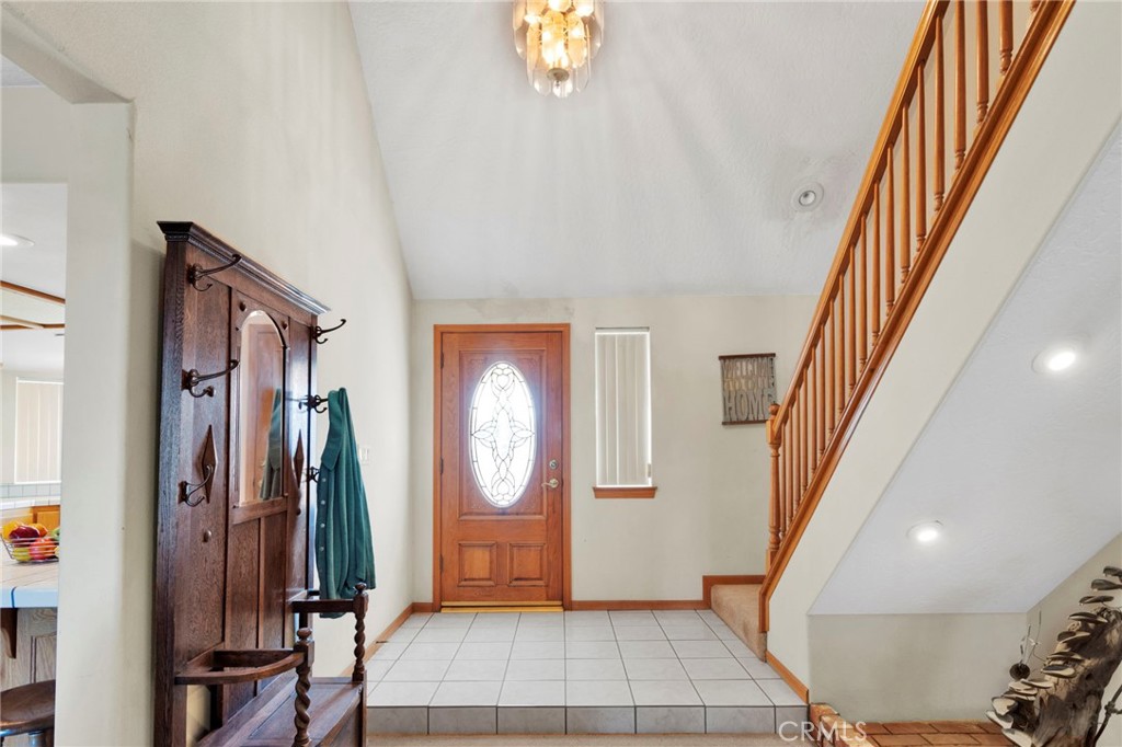 11062 Hollister Road Oak Hills, CA 92344 - Photo 6 of 69