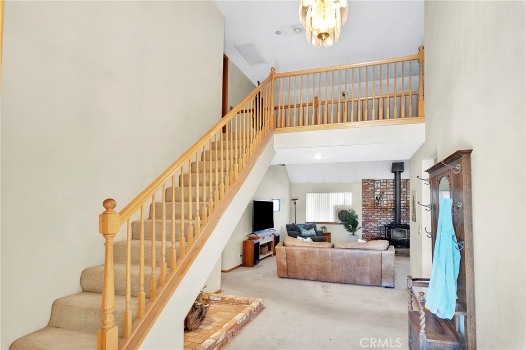 11062 Hollister Road Oak Hills, CA 92344 - Photo 7 of 69