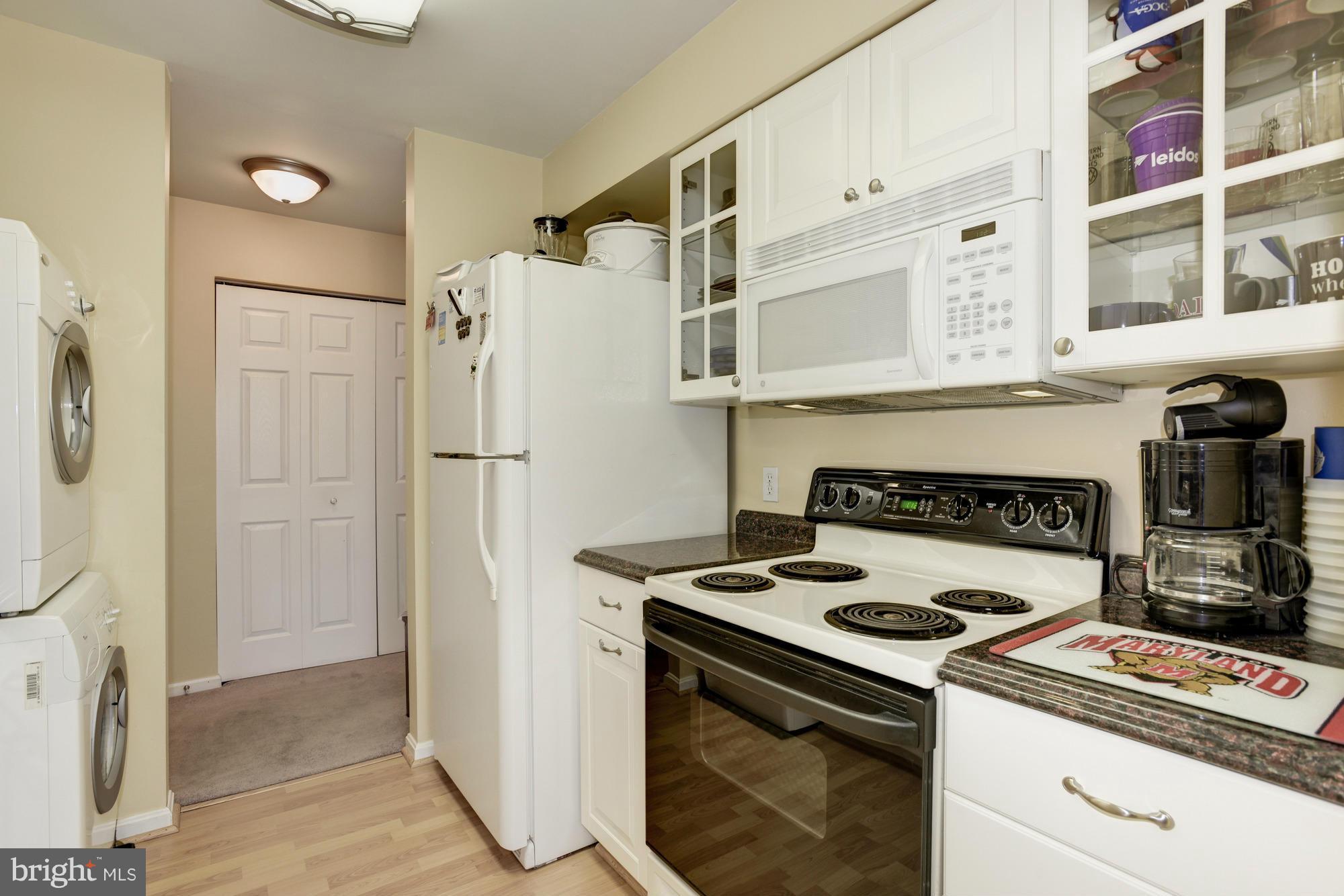 8382 Montgomery Run Road, Unit H Ellicott City, MD 21043 - Photo 12 of 28 Kitchen