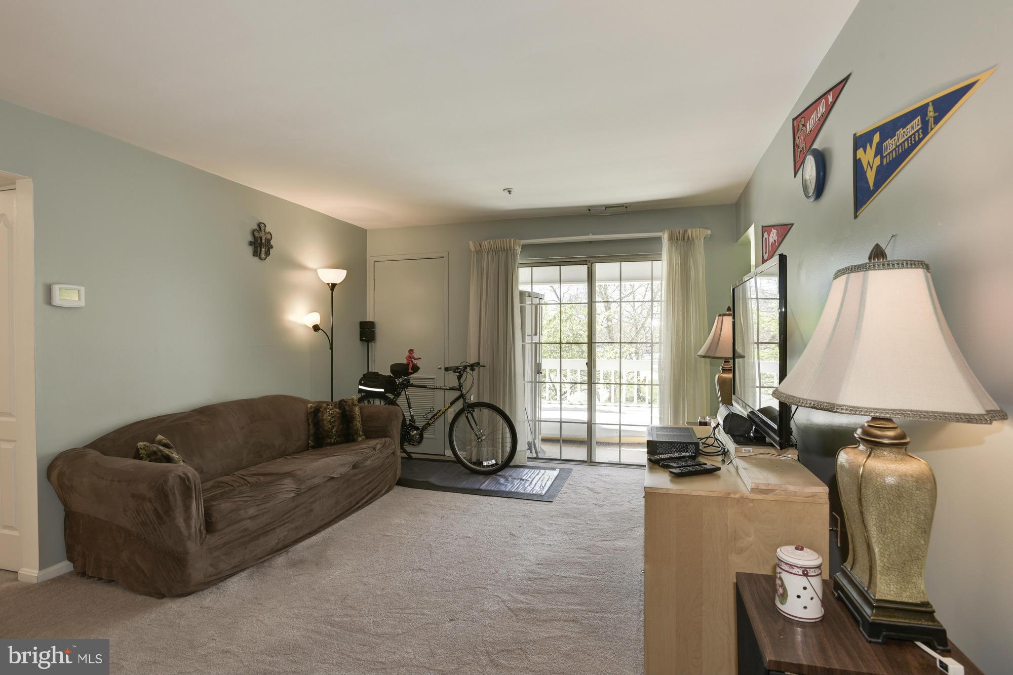 8382 Montgomery Run Road, Unit H Ellicott City, MD 21043 - Photo 5 of 28 Family Room