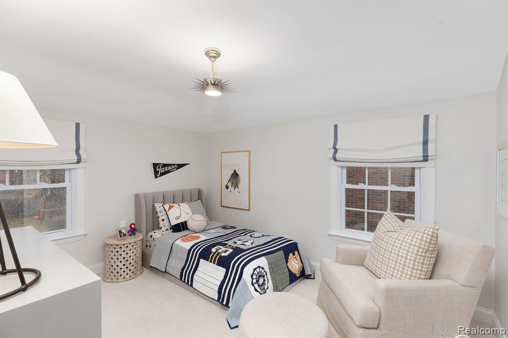 1616 Roslyn Road Grosse Pointe Woods, MI 48236 - Photo 16 of 23
