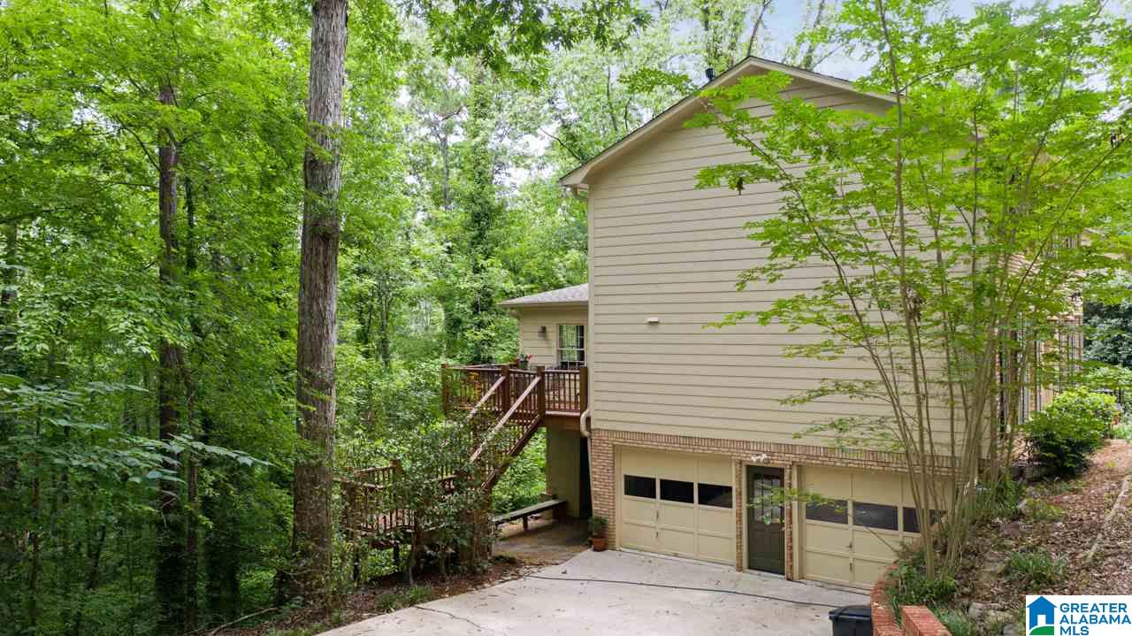 740 Dividing Ridge Drive Birmingham, AL 35244 - Photo 3 of 32