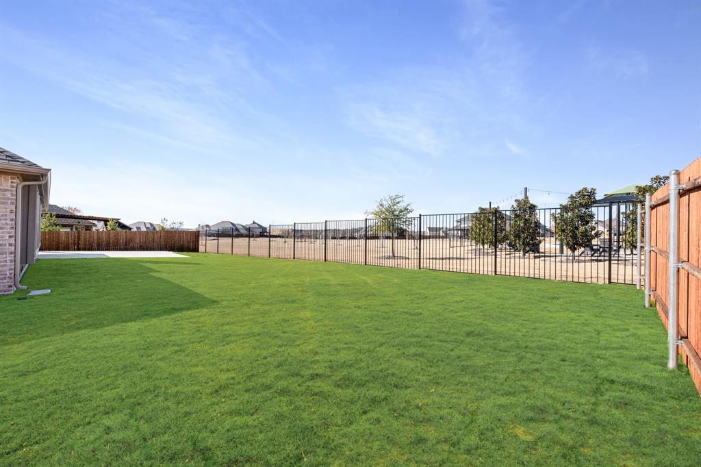 5413 Stone Lane Midlothian, TX 76065 - Photo 37 of 40