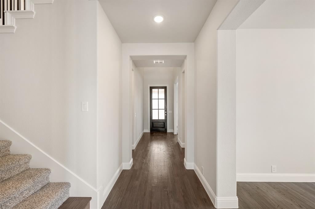 5413 Stone Lane Midlothian, TX 76065 - Photo 4 of 40