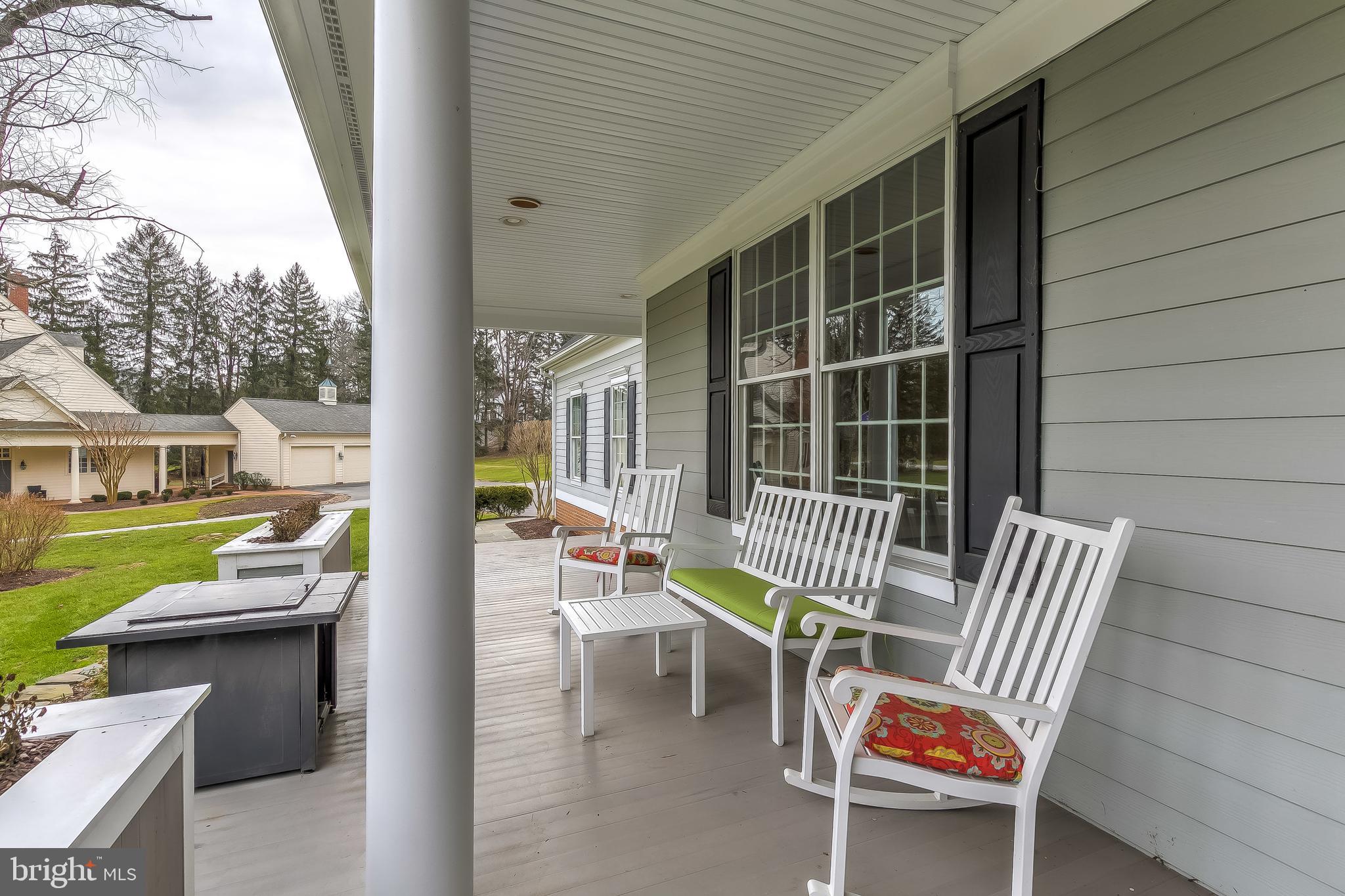 1801 Thornton Ridge Road Towson, MD 21204 - Photo 14 of 103 Front porch