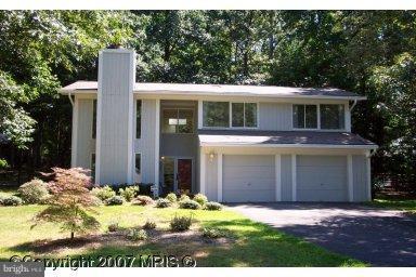 12367 Lima Lane Reston, VA 20191 - Photo 1 of 27 Exterior (Main)