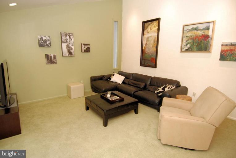 12367 Lima Lane Reston, VA 20191 - Photo 6 of 27 Family Room #2