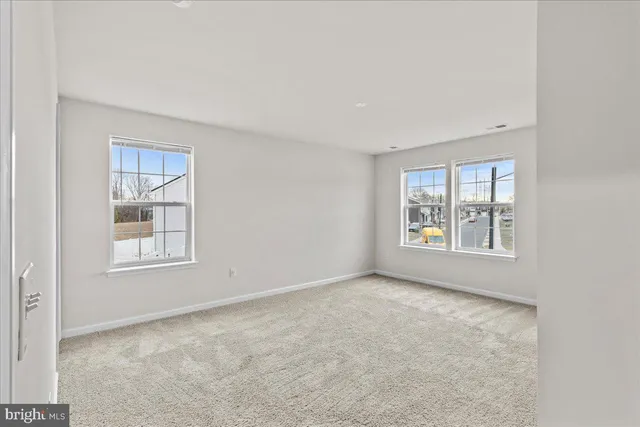 $2,900 | 38 Peregrine Way, Burlington, NJ 08016