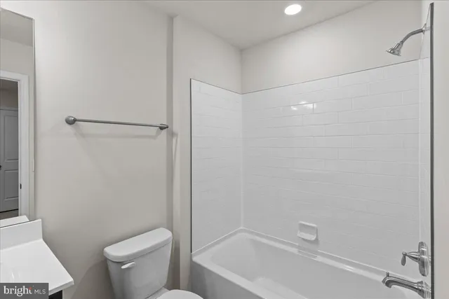 $2,900 | 38 Peregrine Way, Burlington, NJ 08016