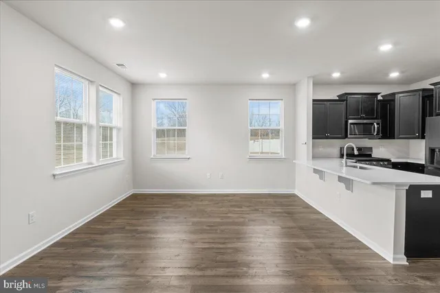 $2,900 | 38 Peregrine Way, Burlington, NJ 08016