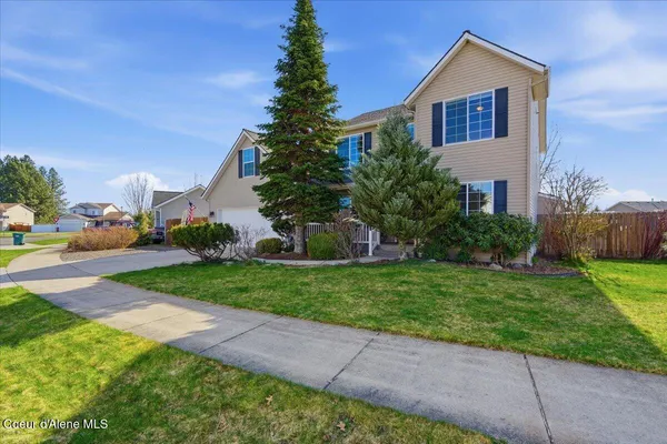 $669,000 | 2472 West Warwick Court, Hayden, ID 83835