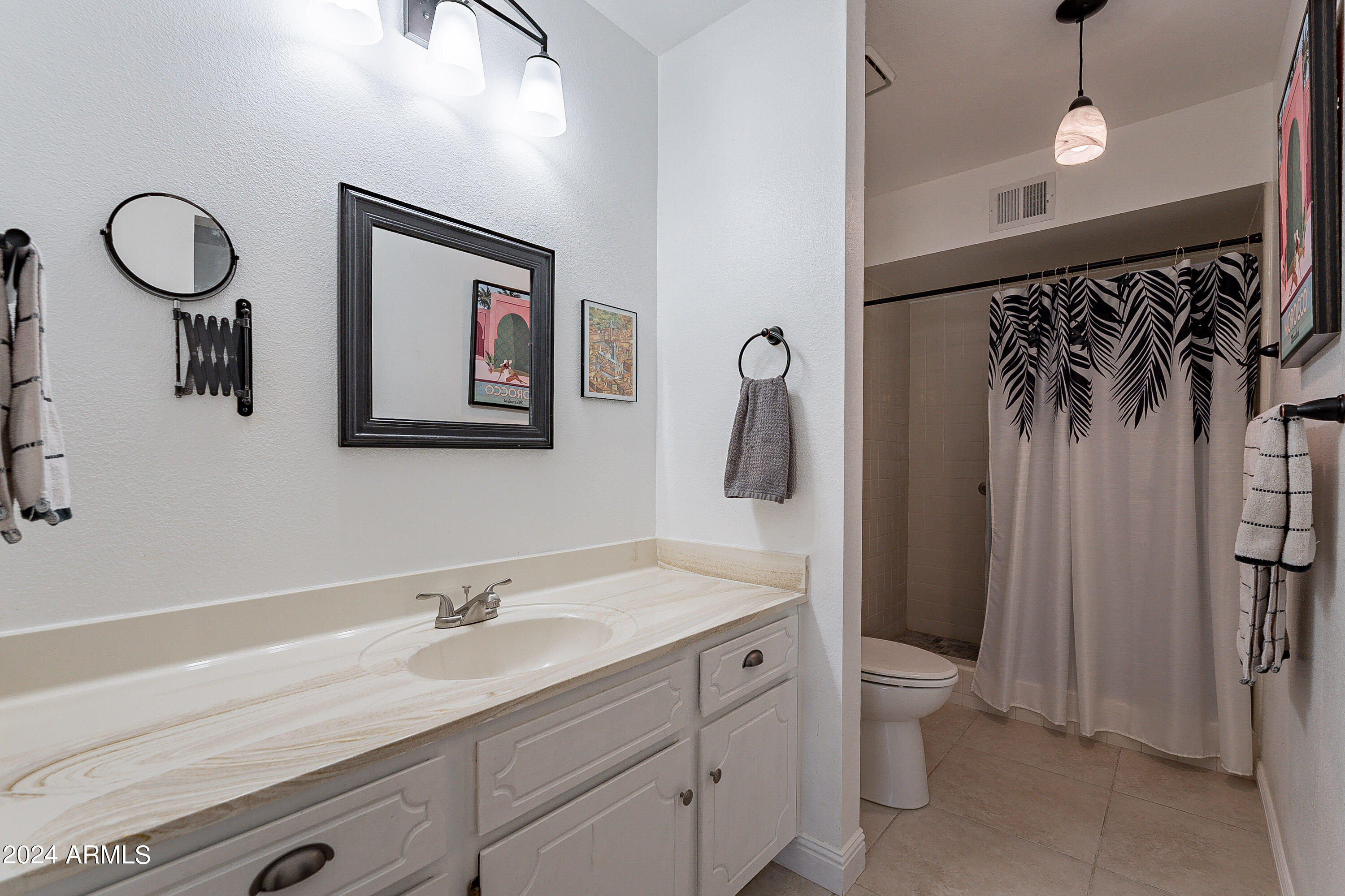 520 South Greenfield Road, Unit 2 Mesa, AZ 85206 - Photo 31 of 46 .