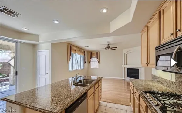 $2,900 | 10677 Sapphire Vista Avenue, Las Vegas, NV 89144