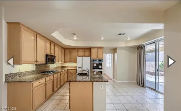 $2,900 | 10677 Sapphire Vista Avenue, Las Vegas, NV 89144