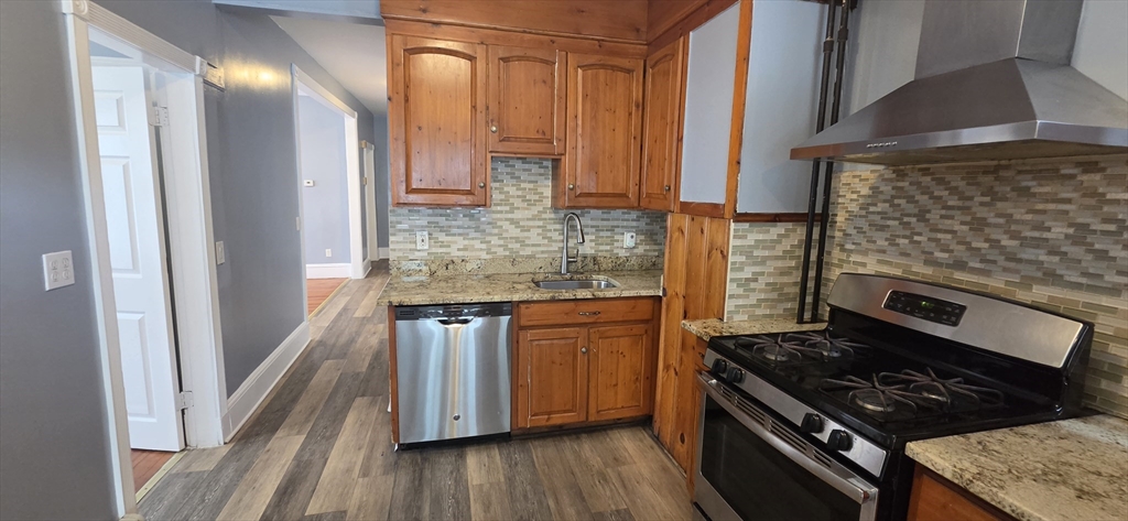 541 Bennington Street, Unit 1 Boston, MA 02128 - Photo 3 of 24