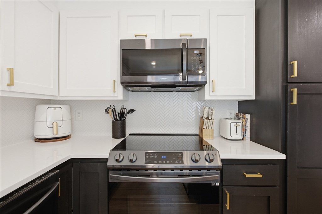 2 Captiva Road, Unit C Walpole, MA 02081 - Photo 12 of 41 Gallery Image 12