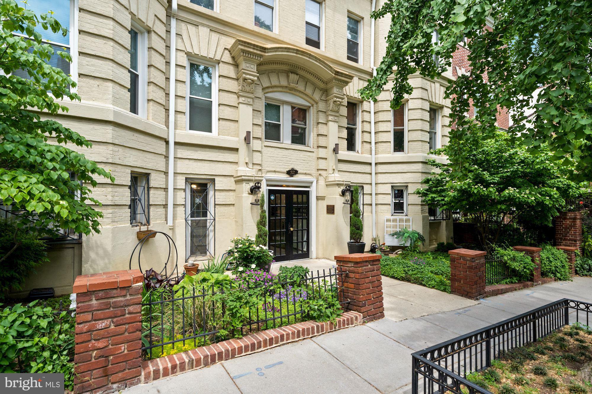 1831 Belmont Road Northwest, Unit 401 Washington, DC 20009 - Photo 2 of 29 Gallery Image 2