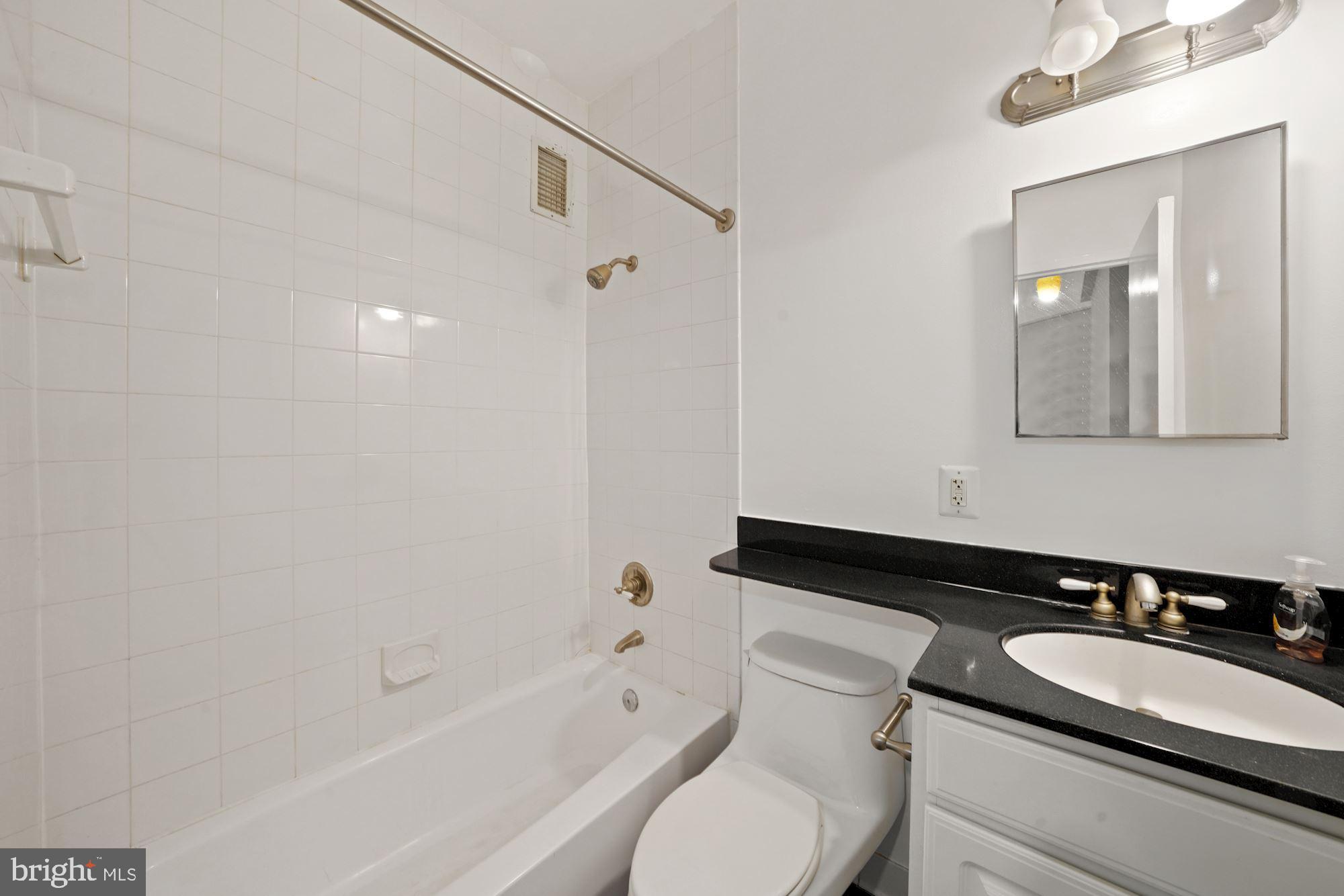 1831 Belmont Road Northwest, Unit 401 Washington, DC 20009 - Photo 24 of 29 Gallery Image 24