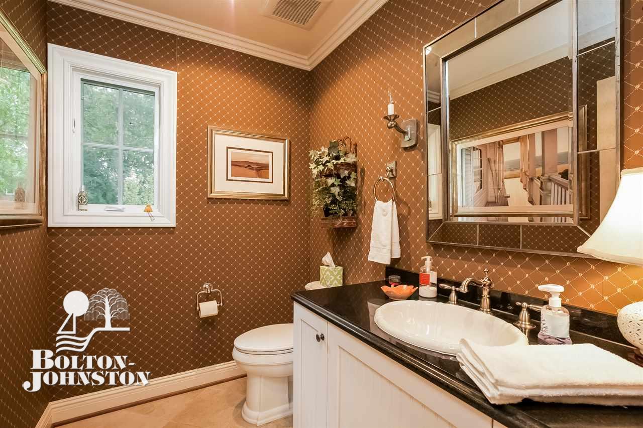 120 Stephens Road Grosse Pointe, MI 48236 - Photo 8 of 57 31294817-7.JPG