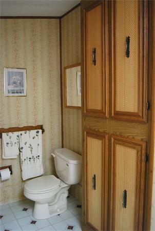 44 Longboat Road Wareham, MA 02576 - Photo 17 of 24 Gallery Image 17