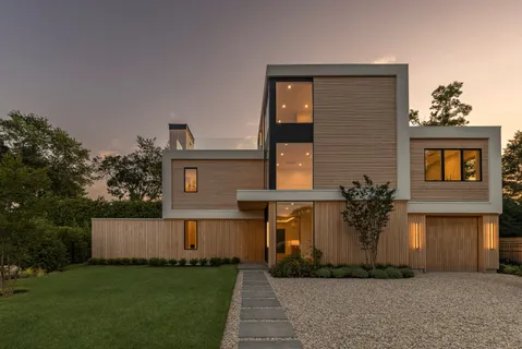 $5,495,000 | 35 Sunset Drive, Sag Harbor, NY 11963