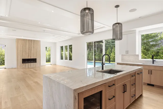 $5,495,000 | 35 Sunset Drive, Sag Harbor, NY 11963