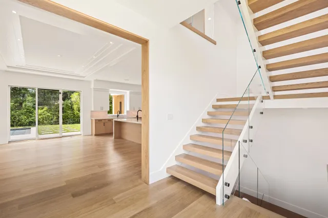 $5,495,000 | 35 Sunset Drive, Sag Harbor, NY 11963