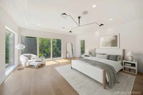 $5,495,000 | 35 Sunset Drive, Sag Harbor, NY 11963